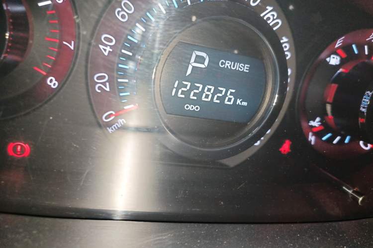 Used Luxgen Great 7 SUV 2014 2.2T Two-Wheel-Drive Smart Version Odometer Close Up