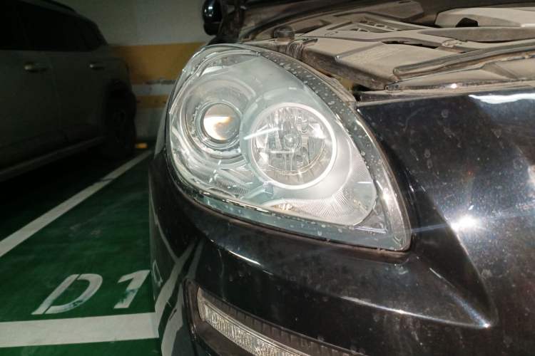Used Luxgen Great 7 SUV 2014 2.2T Two-Wheel-Drive Smart Version Right Front Headlight