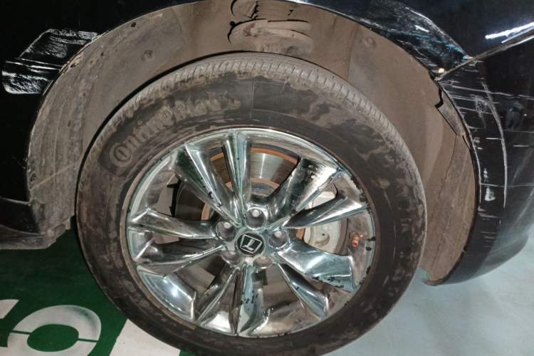 Used Luxgen Great 7 SUV 2014 2.2T Two-Wheel-Drive Smart Version Right Front Wheel Hub