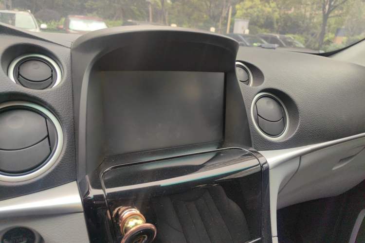Used Luxgen Great 7 SUV 2014 2.2T Two-Wheel-Drive Smart Version Audio And AC Panel