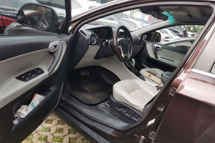Used Luxgen Great 7 SUV 2014 2.2T Two-Wheel-Drive Smart Version Driver Seat