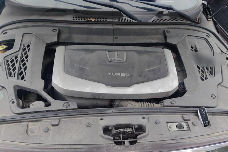 Used Luxgen Great 7 SUV 2014 2.2T Two-Wheel-Drive Smart Version Engine Bay