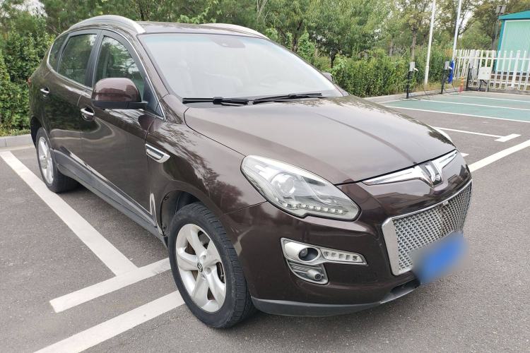 Used Luxgen Great 7 SUV 2014 2.2T Two-Wheel-Drive Smart Version Front Right 45 Deg