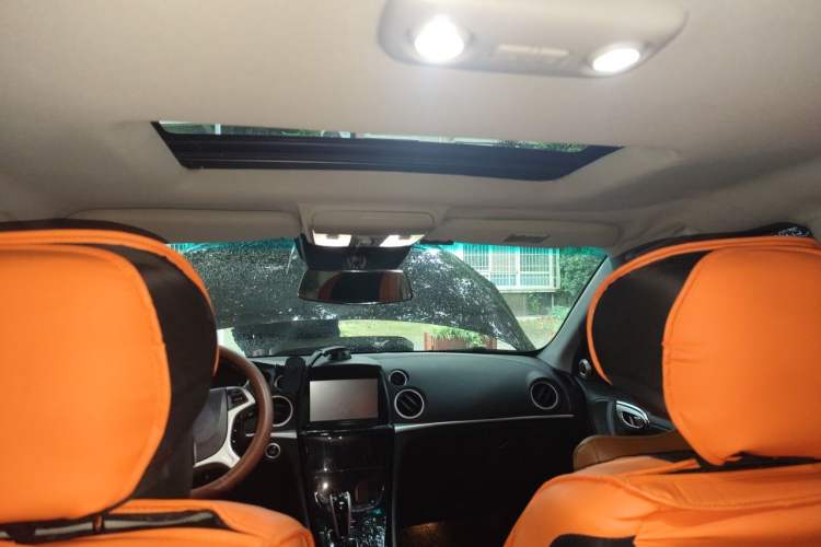 Used Luxgen Great 7 SUV 2014 2.2T Two-Wheel-Drive Smart Version Headliner