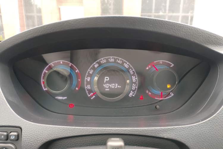 Used Luxgen Great 7 SUV 2014 2.2T Two-Wheel-Drive Smart Version Instrument Cluster