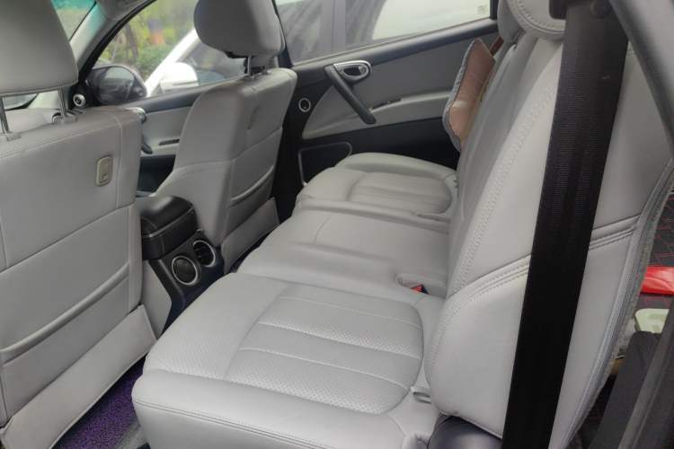 Used Luxgen Great 7 SUV 2014 2.2T Two-Wheel-Drive Smart Version Left Rear Seat
