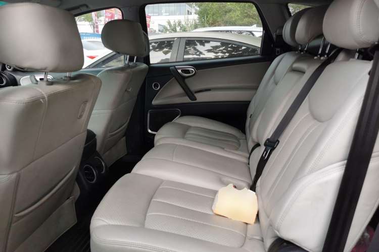 Used Luxgen Great 7 SUV 2014 2.2T Two-Wheel-Drive Smart Version Left Rear Seat