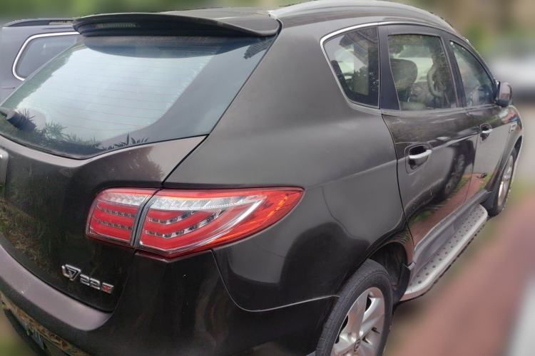 Used Luxgen Great 7 SUV 2014 2.2T Two-Wheel-Drive Smart Version Rear Right 45 Deg