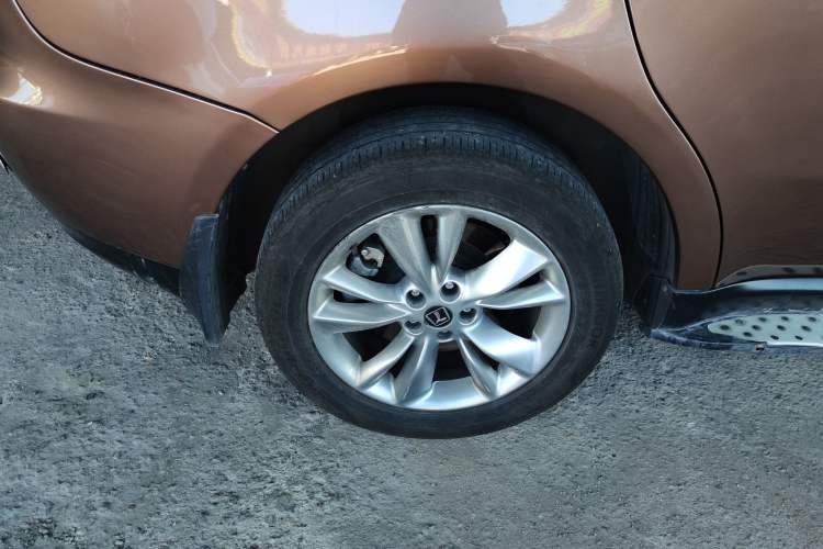 Used Luxgen Great 7 SUV 2014 2.2T Two-Wheel-Drive Smart Version Right Rear Wheel Hub