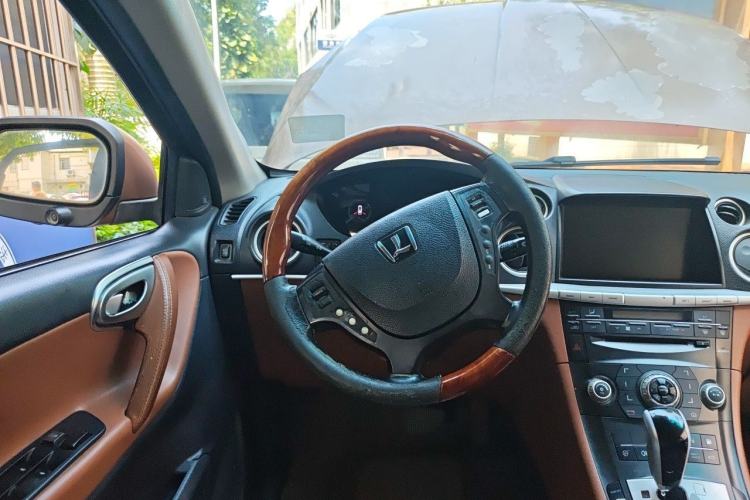 Used Luxgen Great 7 SUV 2014 Honor Collection Edition 2.2T Two-Wheel Drive Smart Model Steering Wheel
