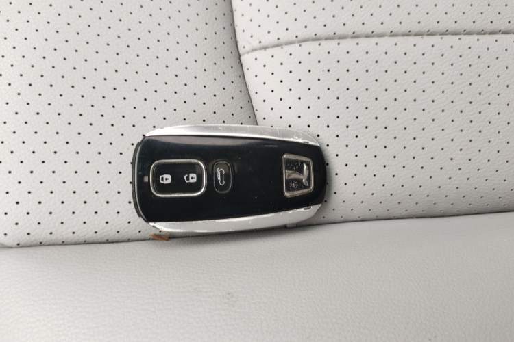 Used Luxgen Great 7 SUV 2014 2.2T Two-Wheel-Drive Smart Version Vehicle Key