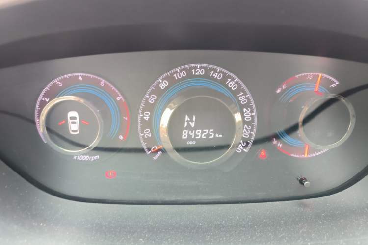Used Luxgen Great 7 SUV 2014 2.2T Four-Wheel Drive Prestige Version Instrument Cluster