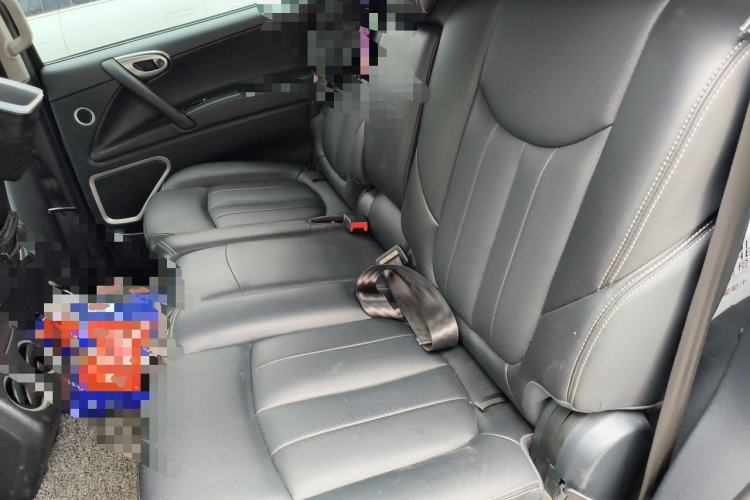Used Luxgen Great 7 SUV 2014 2.2T Four-Wheel Drive Prestige Version Left Rear Seat