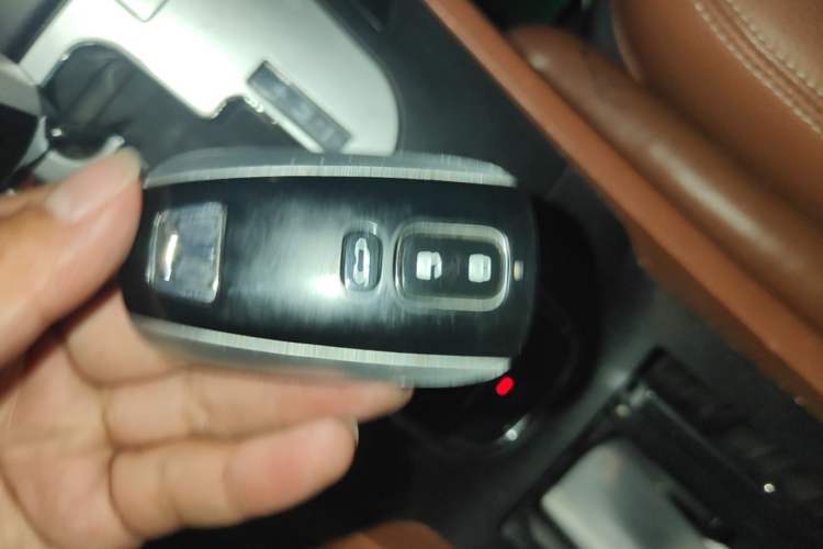 Used Luxgen Great 7 SUV 2014 2.2T Two-Wheel-Drive Smart Version Vehicle Key