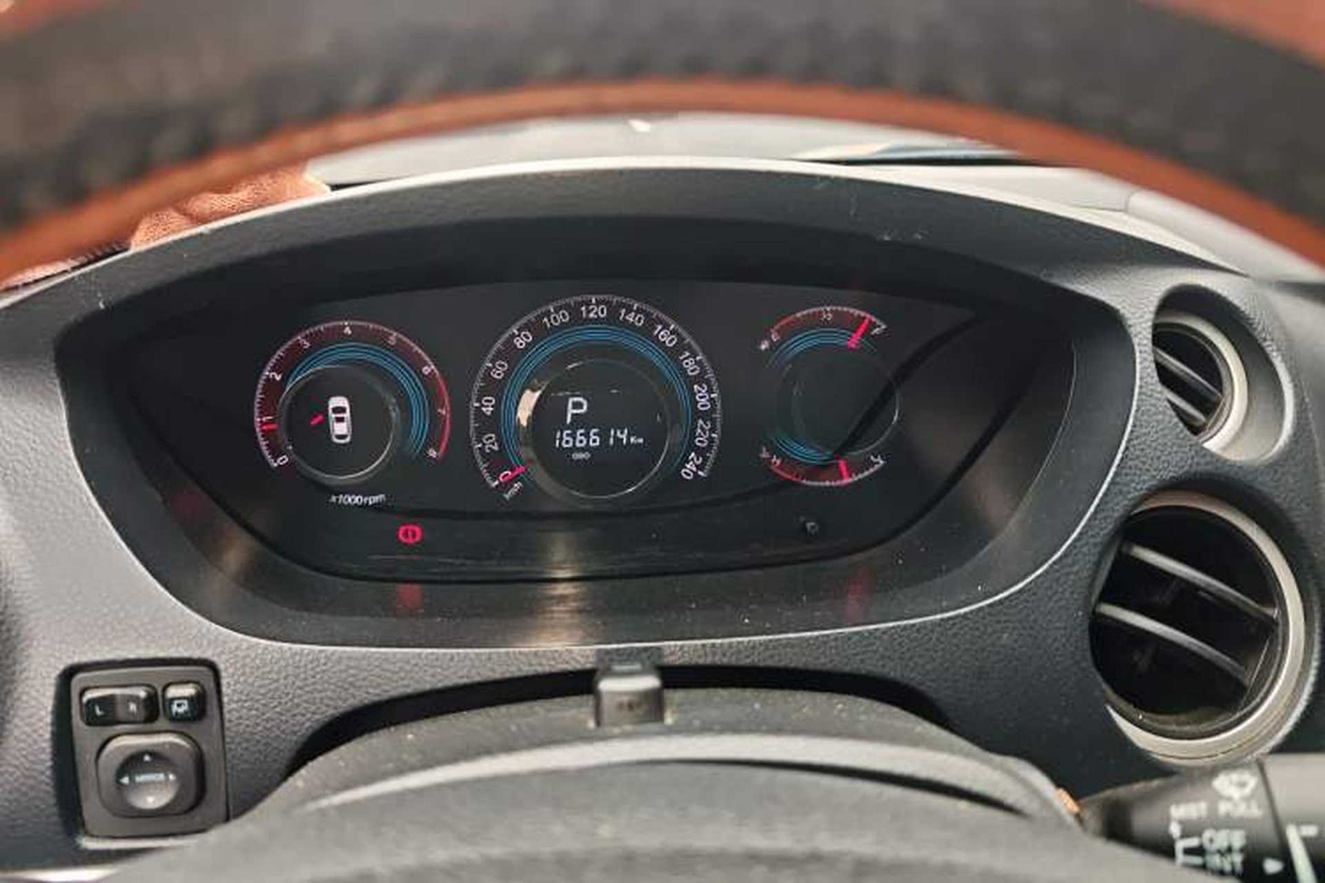 Used Luxgen Great 7 SUV 2014 2.2T Four-Wheel Drive Prestige Version Instrument Cluster