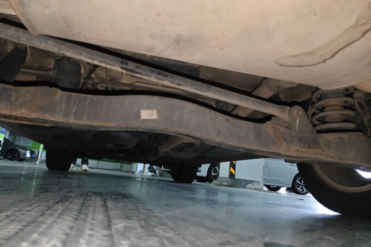 Used Luxgen Great 7 SUV 2014 2.2T Two-Wheel-Drive Smart Version Chassis Rear