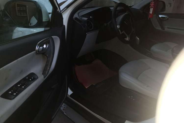 Used Luxgen Great 7 SUV 2014 2.2T Four-Wheel Drive Prestige Version Driver Seat