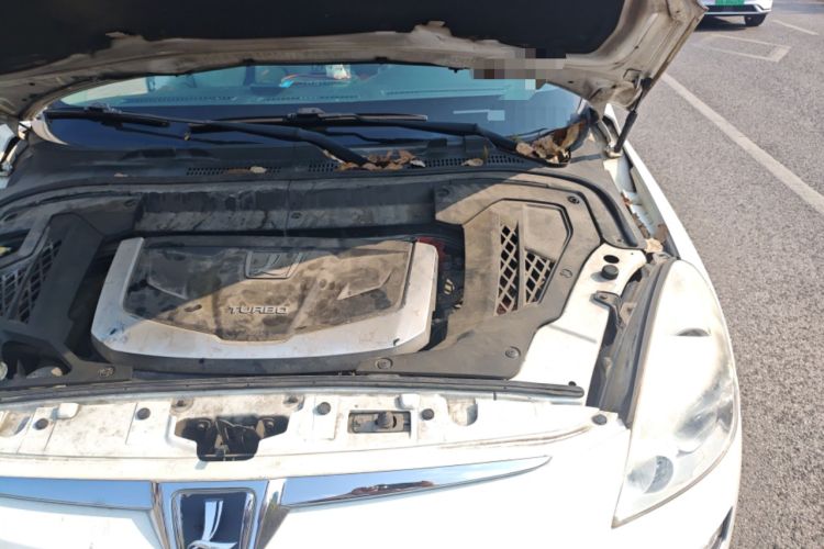 Used Luxgen Great 7 SUV 2014 2.2T Two-Wheel-Drive Smart Version Engine Bay Left