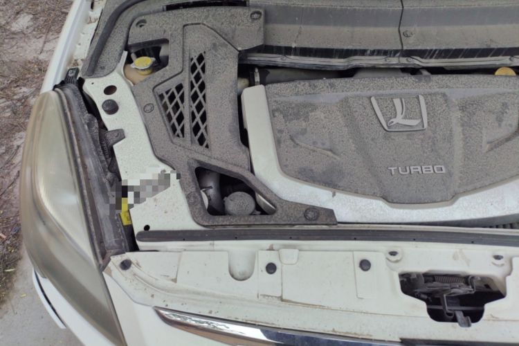 Used Luxgen Great 7 SUV 2014 2.2T Four-Wheel Drive Prestige Version Engine Bay Right