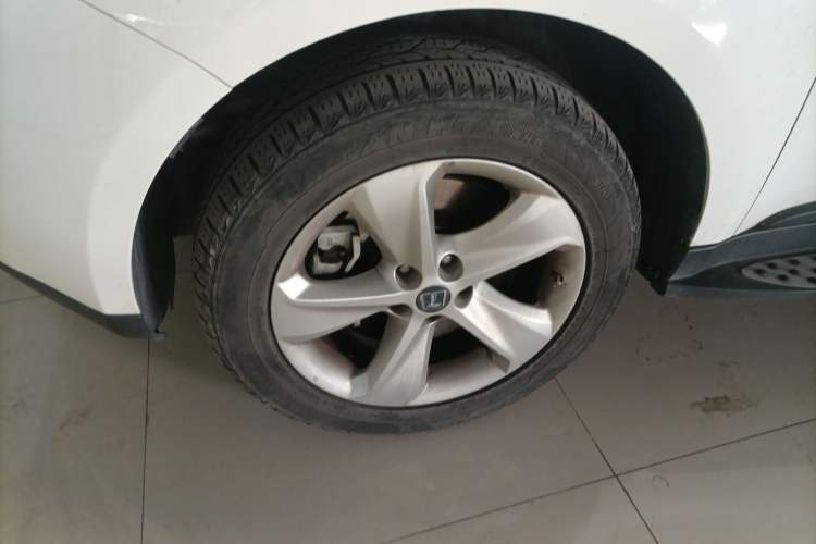 Used Luxgen Great 7 SUV 2014 2.2T Two-Wheel-Drive Smart Version Exterior 4