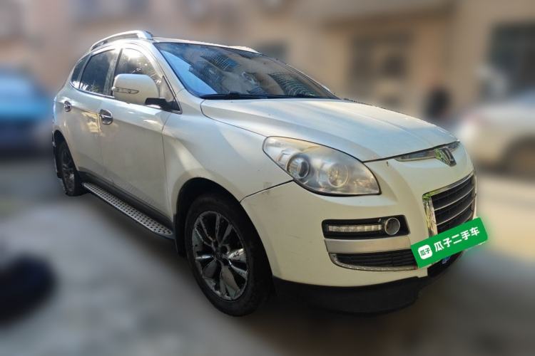 Used Luxgen Great 7 SUV 2014 Honor Collection Edition 2.2T Two-Wheel Drive Smart Model Front Right 45 Deg