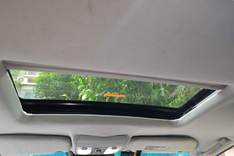 Used Luxgen Great 7 SUV 2014 Honor Collection Edition 2.2T Two-Wheel Drive Smart Model Headliner