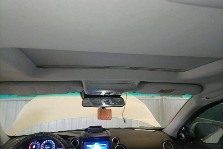 Used Luxgen Great 7 SUV 2014 2.2T Two-Wheel-Drive Smart Version Headliner