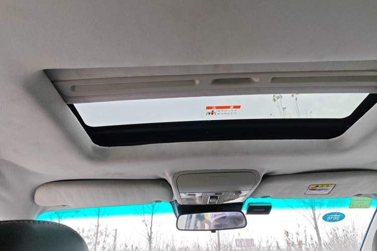 Used Luxgen Great 7 SUV 2014 2.2T Two-Wheel-Drive Smart Version Headliner