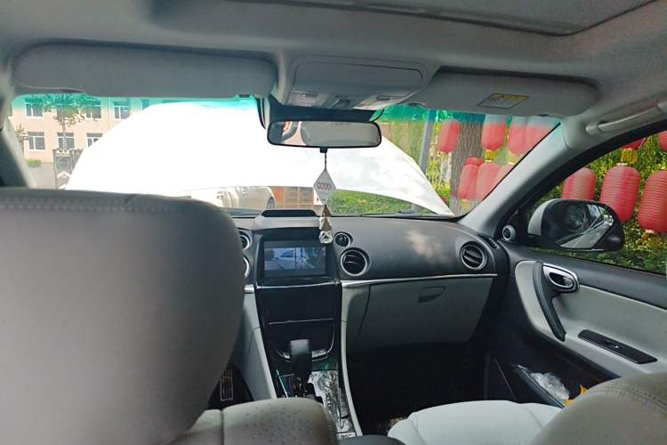 Used Luxgen Great 7 SUV 2014 2.2T Two-Wheel-Drive Smart Version Headliner