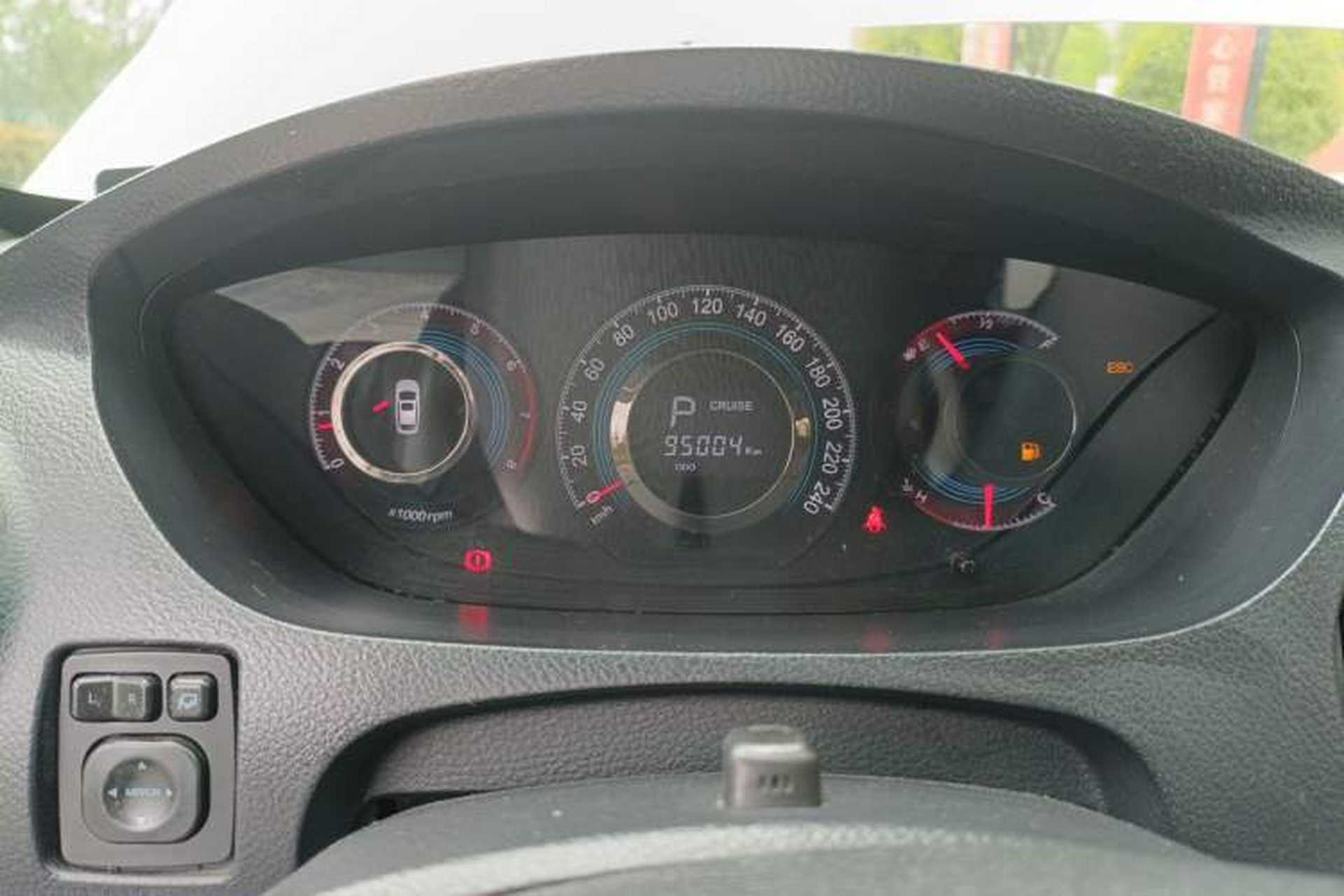 Used Luxgen Great 7 SUV 2014 2.2T Two-Wheel-Drive Smart Version Instrument Cluster