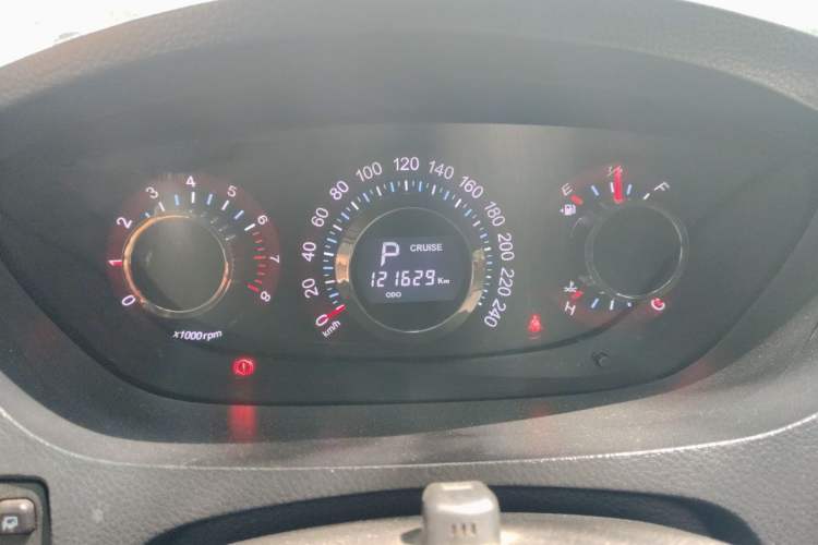 Used Luxgen Great 7 SUV 2014 2.2T Four-Wheel Drive Prestige Version Instrument Cluster