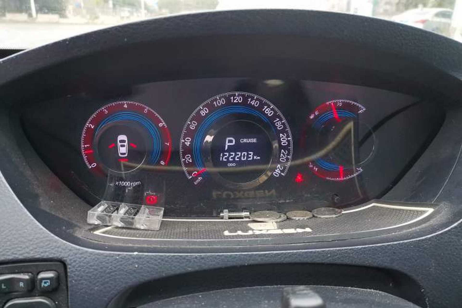 Used Luxgen Great 7 SUV 2014 2.2T Two-Wheel-Drive Smart Version Instrument Cluster