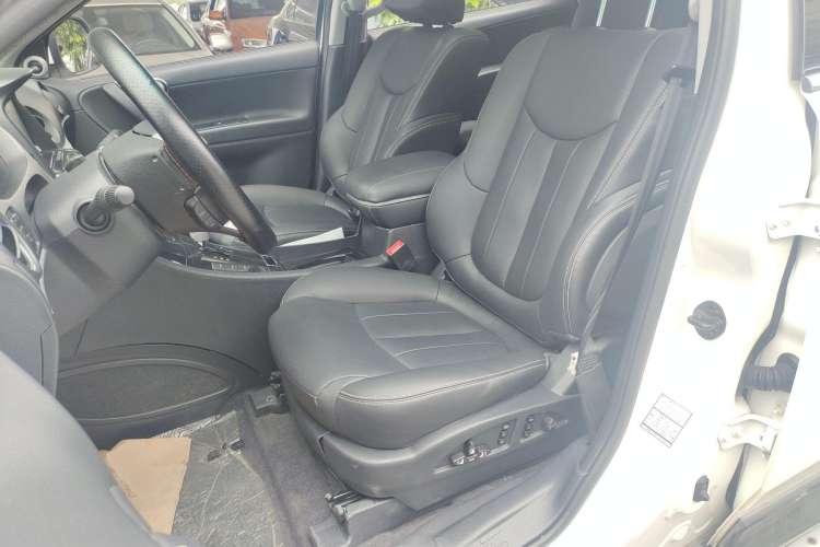 Used Luxgen Great 7 SUV 2014 2.2T Four-Wheel Drive Flagship Version Left Front Seat