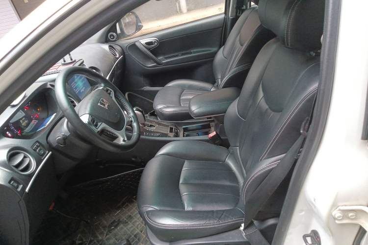 Used Luxgen Great 7 SUV 2014 2.2T Four-Wheel Drive Flagship Version Left Front Seat