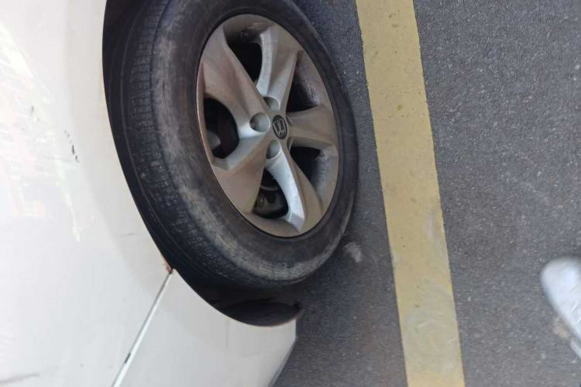 Used Luxgen Great 7 SUV 2014 2.2T Two-Wheel-Drive Smart Version Left Front Wheel Hub