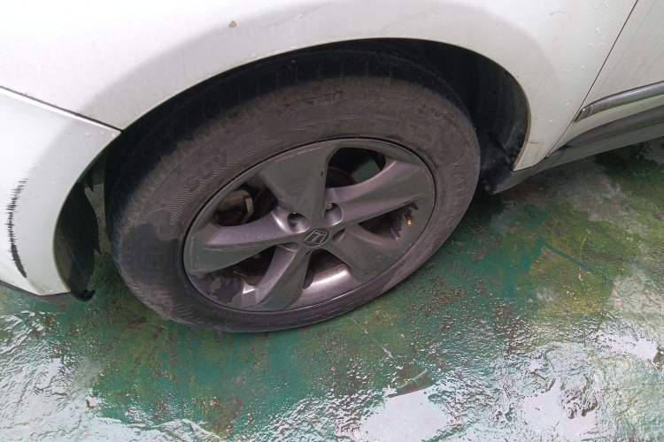 Used Luxgen Great 7 SUV 2014 2.2T Four-Wheel Drive Flagship Version Left Front Wheel Hub