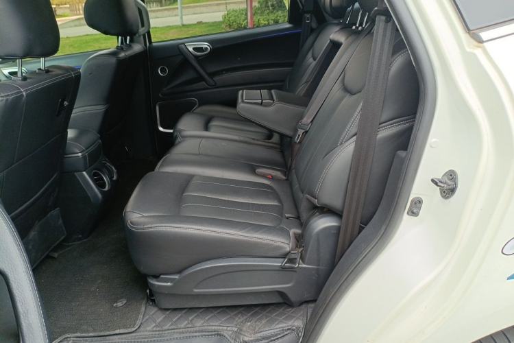 Used Luxgen Great 7 SUV 2014 2.2T Two-Wheel-Drive Smart Version Left Rear Seat