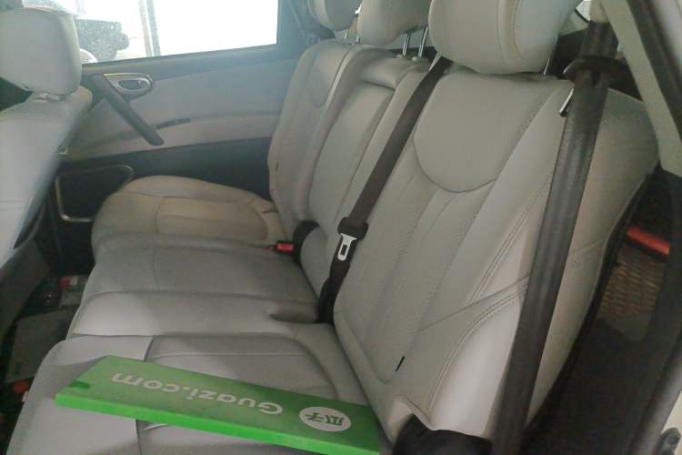 Used Luxgen Great 7 SUV 2014 2.2T Two-Wheel-Drive Smart Version Left Rear Seat