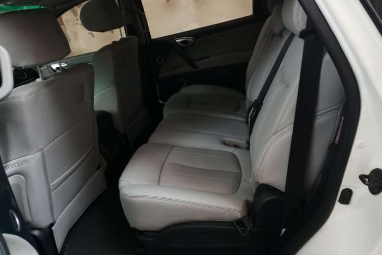 Used Luxgen Great 7 SUV 2014 2.2T Four-Wheel Drive Prestige Version Left Rear Seat