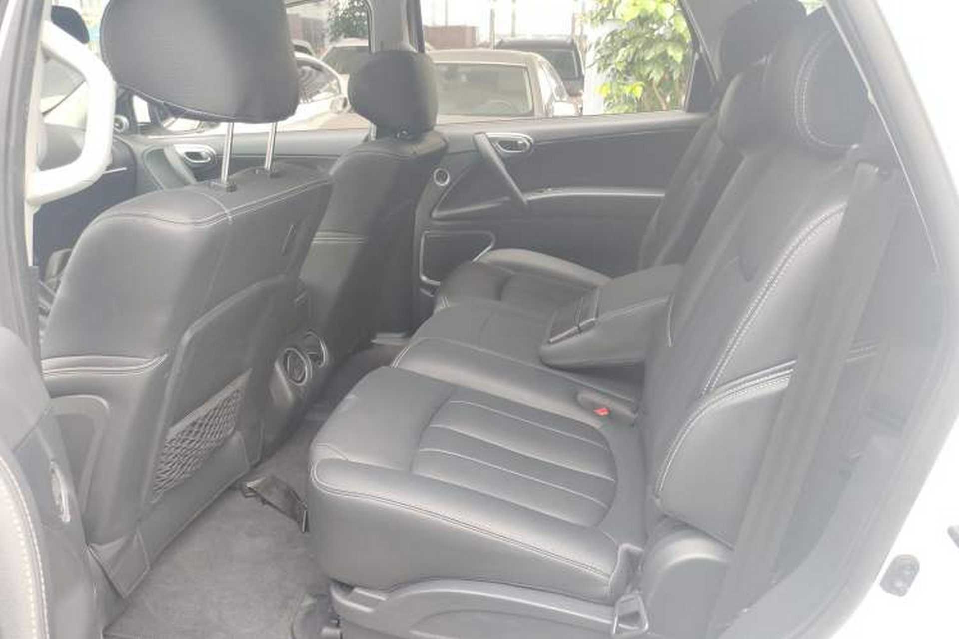 Used Luxgen Great 7 SUV 2014 2.2T Four-Wheel Drive Flagship Version Left Rear Seat