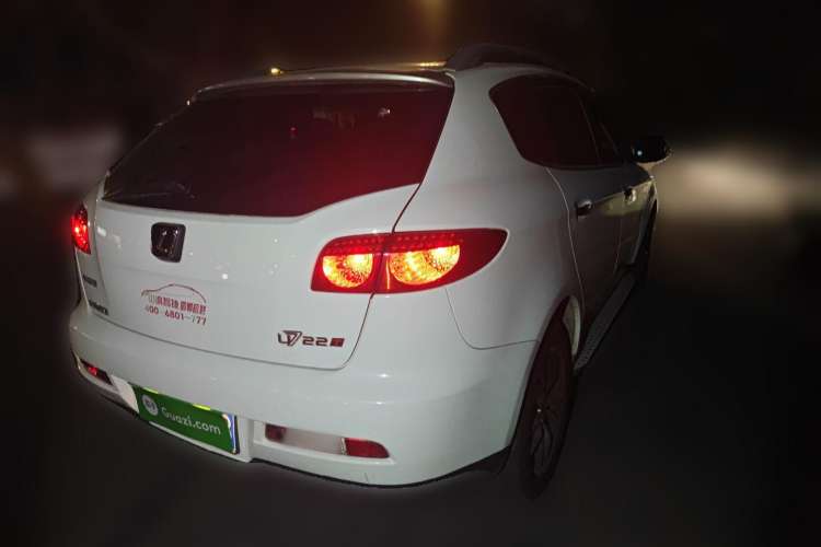 Used Luxgen Great 7 SUV 2014 2.2T Four-Wheel Drive Prestige Version Rear Right 45 Deg