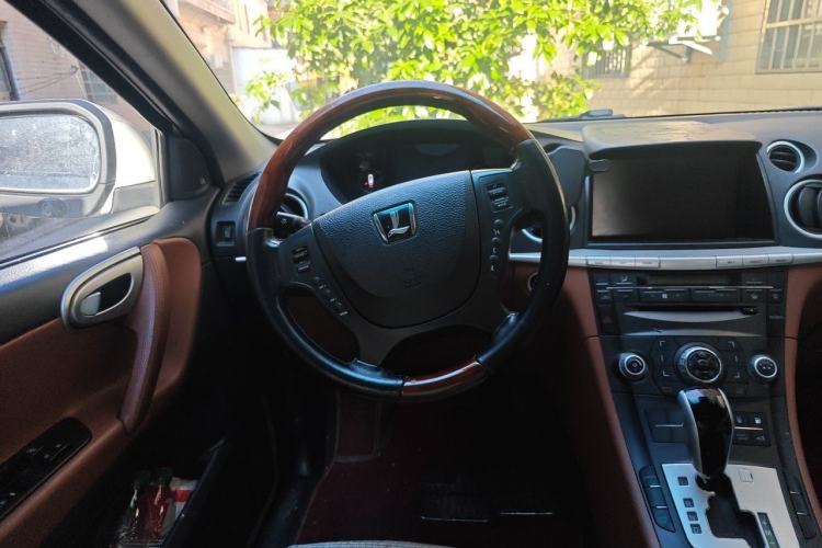 Used Luxgen Great 7 SUV 2014 Honor Collection Edition 2.2T Two-Wheel Drive Smart Model Steering Wheel