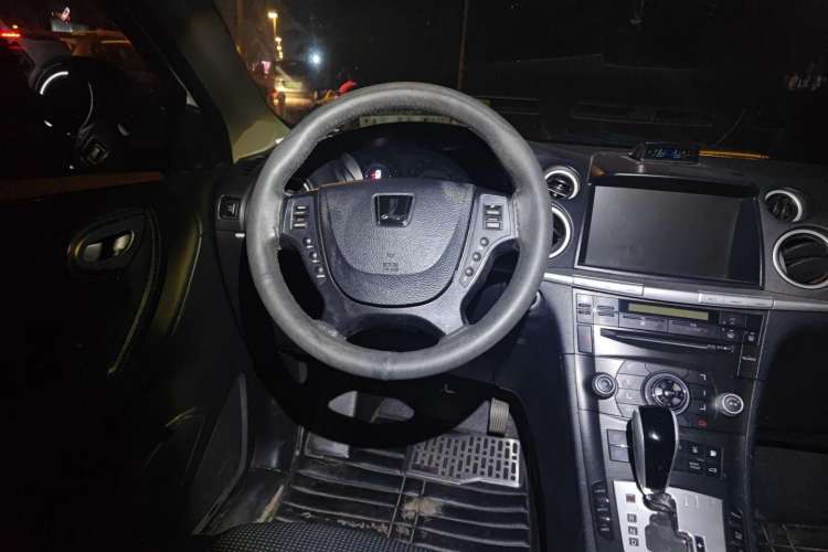 Used Luxgen Great 7 SUV 2014 2.2T Four-Wheel Drive Prestige Version Steering Wheel