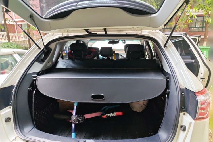 Used Luxgen Great 7 SUV 2014 Honor Collection Edition 2.2T Two-Wheel Drive Smart Model Trunk