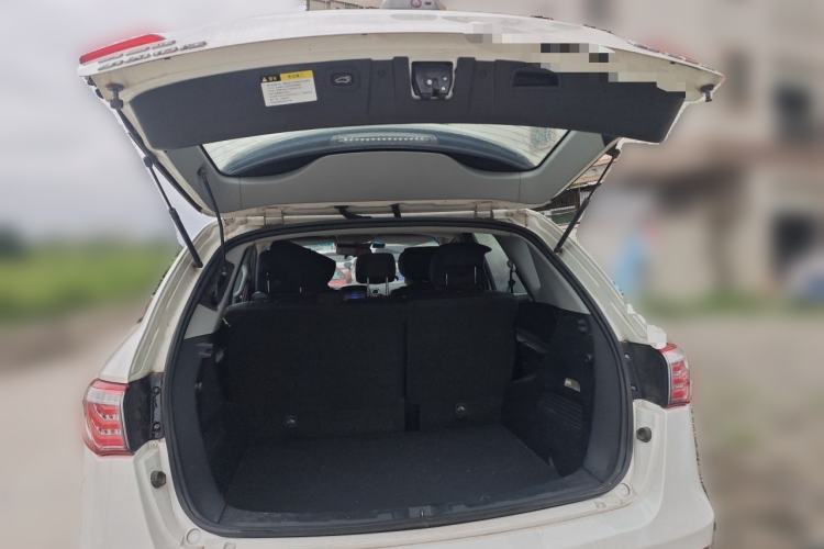 Used Luxgen Great 7 SUV 2014 2.2T Two-Wheel-Drive Smart Version Trunk