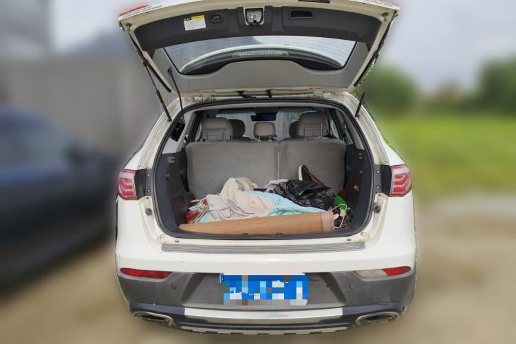Used Luxgen Great 7 SUV 2014 2.2T Two-Wheel-Drive Smart Version Trunk