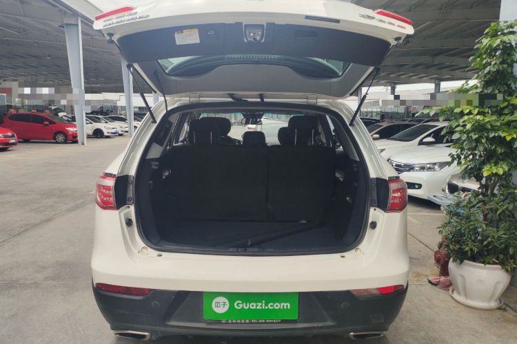 Used Luxgen Great 7 SUV 2014 2.2T Four-Wheel Drive Flagship Version Trunk