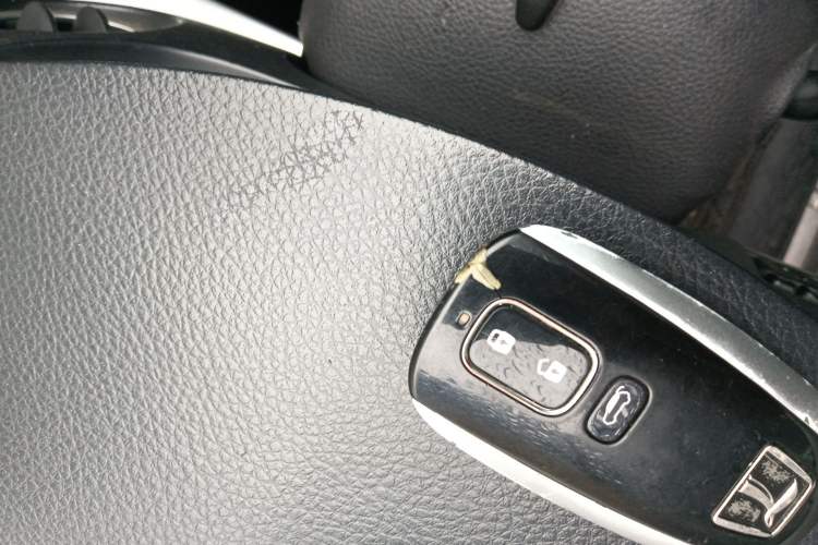 Used Luxgen Great 7 SUV 2014 2.2T Four-Wheel Drive Flagship Version Vehicle Key
