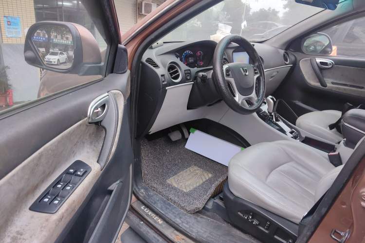 Used Luxgen Great 7 SUV 2014 2.2T Four-Wheel Drive Prestige Version Driver Seat