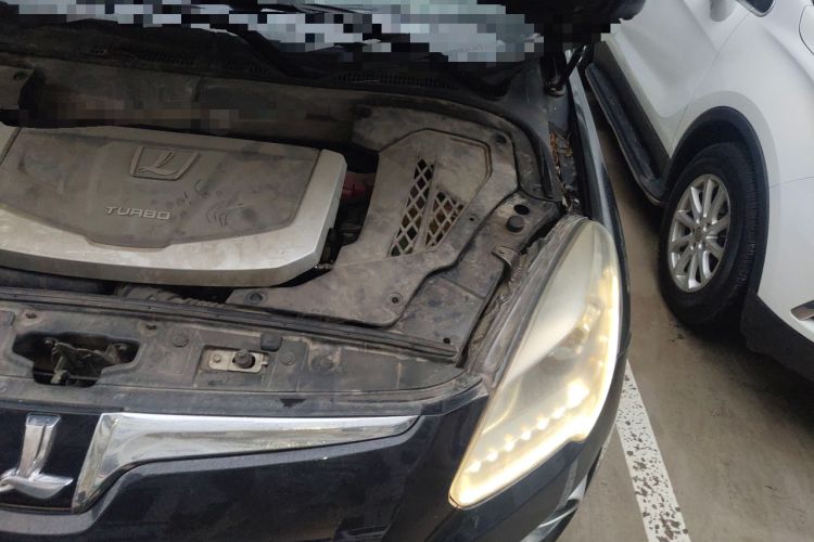 Used Luxgen Great 7 SUV 2015 2.2T Two-Wheel-Drive ZhiZun Version Engine Bay Left